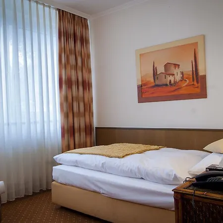 Am Dom Hotel Fráncfort del Meno